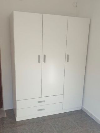 Armario de 3 Puertas en 3 Colores NUEVO!