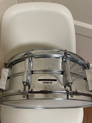 Caja Yamaha KSD