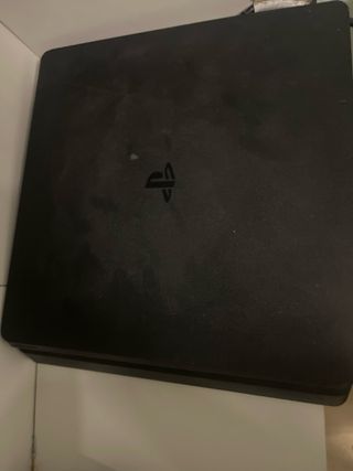 PS4 (PlayStation 4) Negra + 2 Controles