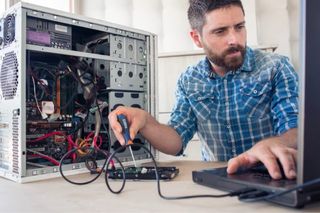 Técnico informático - Montaje y reparaciones