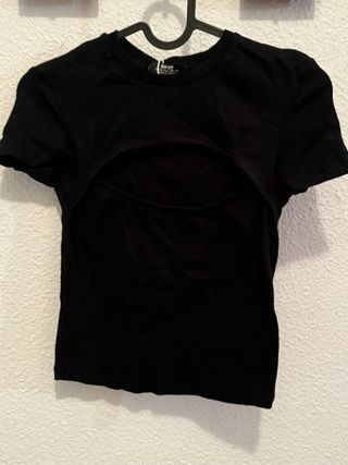 Camiseta Bershka negra con etiqueta Talla XS