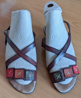 Sandalias T 37 mujer tacón bajo 3 tiras