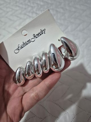 Lote de pendientes plateados