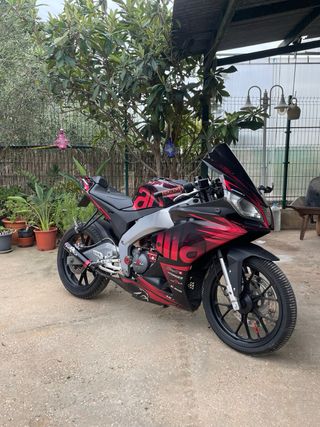 Aprilia RS4 49