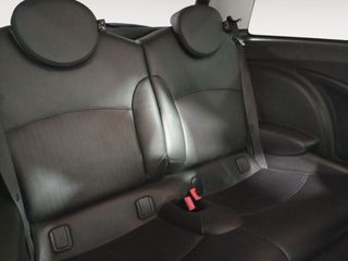 MINI Cooper Cooper D