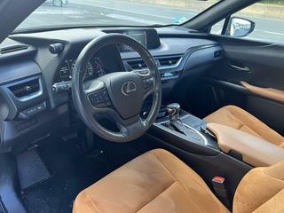 Lexus UX 250H 184 CV