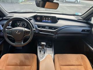 Lexus UX 250H 184 CV