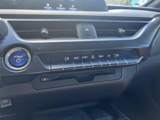 Lexus UX 250H 184 CV
