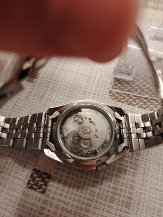 Reloj Seiko Plata y Blanco