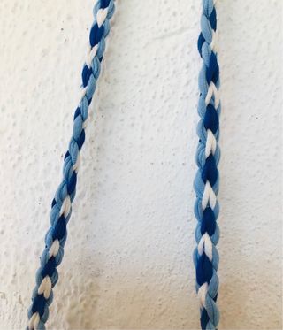 Bolso Macramé Hecho a Mano Azul y Blanco