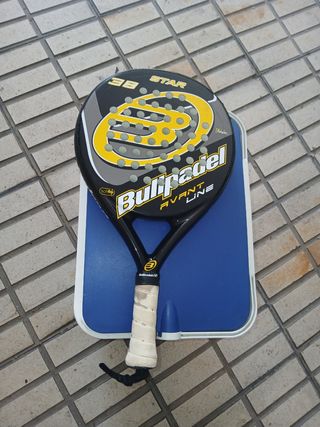 Pala de pádel Bullpadel Avant Line