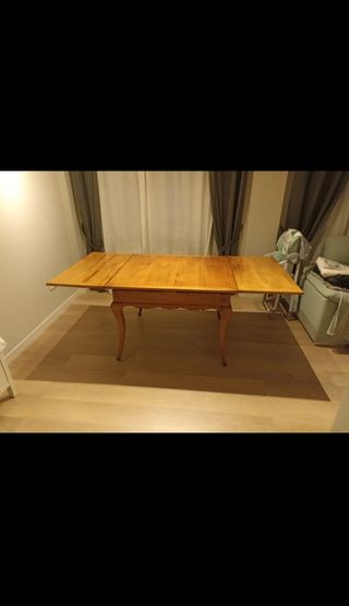 Mesa de madera para salón o comedor