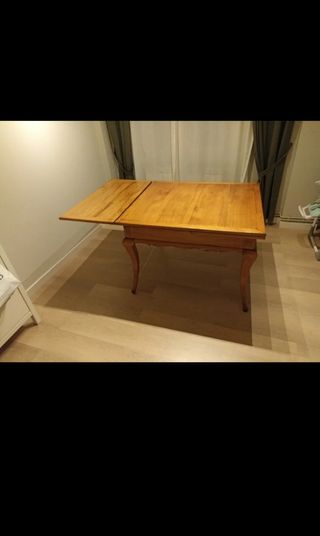 Mesa de madera para salón o comedor