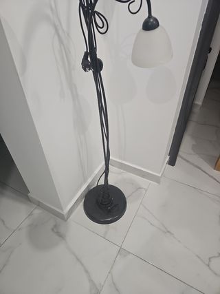 Lámpara de pie con 3 luces