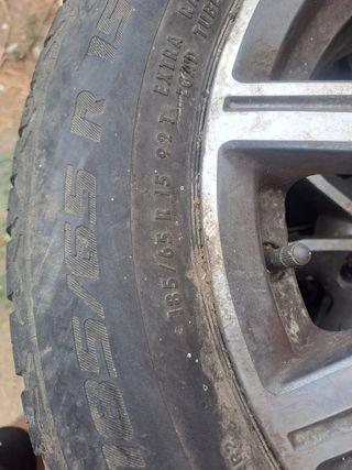 Llantas de aluminio R15 Nissan vale para otras coc