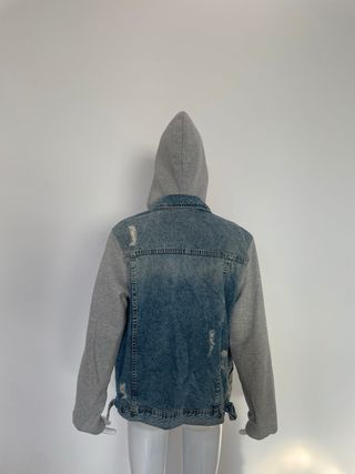 Chaqueta Zara Vaquera Bomber con Capucha