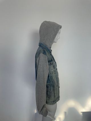 Chaqueta Zara Vaquera Bomber con Capucha