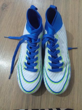 Botas de fútbol niño/niña talla 36