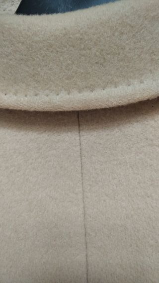 Abrigo Max Mara T. 40. Beige.
Espectacular .