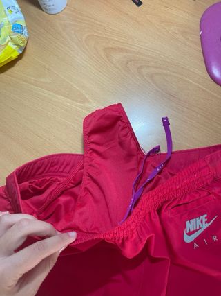 Pantalón corto deportivo Nike rosa