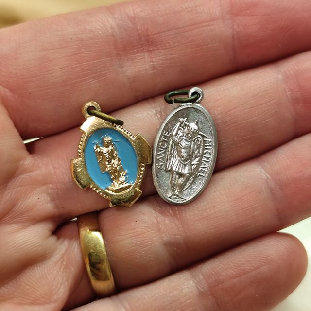 2 Medagliette San Michele Arcangelo