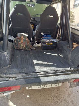 Suzuki Samurai - 