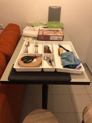 Sofá cama naranja de tela