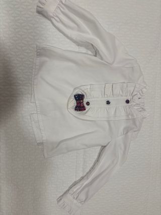 Conjunto niña camisa blanca y pantalón cuadros