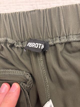 Pantaloni in cotone verde oliva