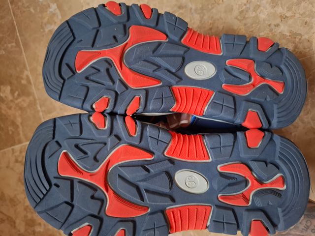 Sandalias Spiderman Talla 33