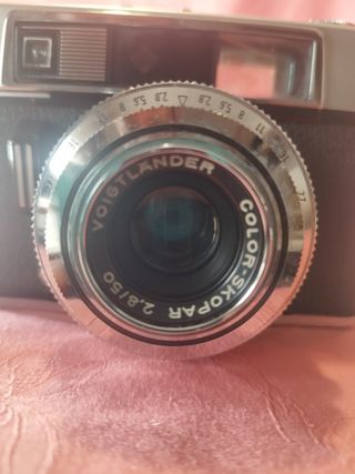 Macchina fotografica Voigtländer con obiettivo Col