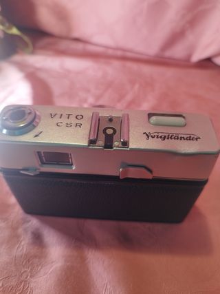 Macchina fotografica Voigtländer con obiettivo Col