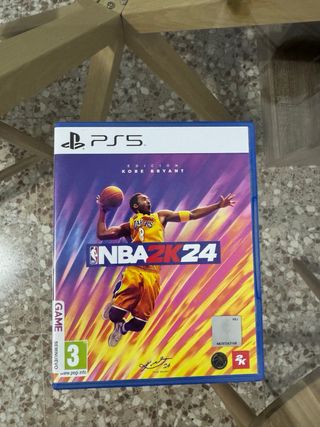 PS5 + Auriculares + Call of Duty MW3 y NBA 2K24