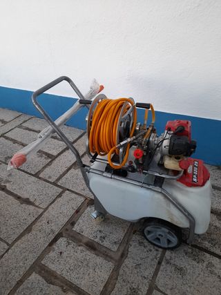 Fumigadora motor 2T carretilla
