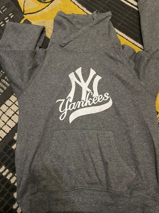 Sudadera Yankees gris