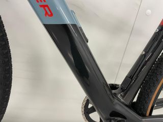 BICI ELECTRICA GRAVEL MONDRAKER DUSTY CARBON RR T.