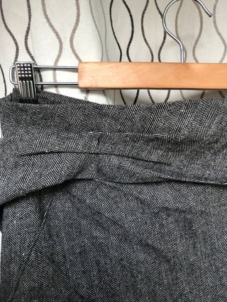 Falda de tweed gris y negro