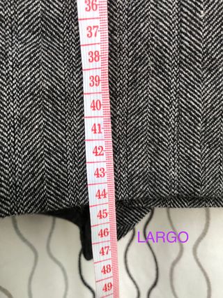 Falda de tweed gris y negro