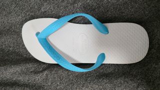 Chinelos Havaianas Novos Azul e Branco 41-42