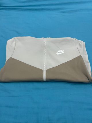 Conjunto Chándal Nike Beige y Blanco de para niño 