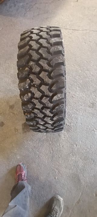 Neumático todoterreno Dakar