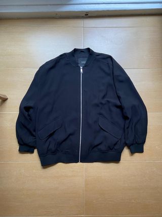 Bomber oversize negra Pull&Bear