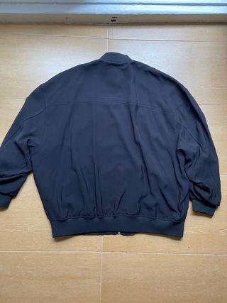Bomber oversize negra Pull&Bear
