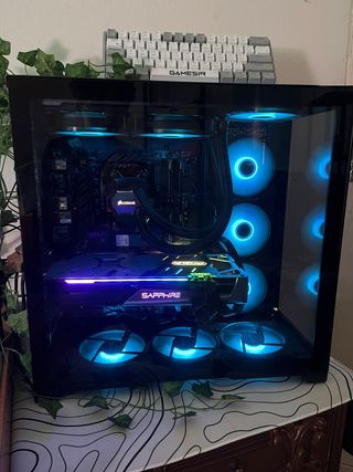 Computer Gaming - Ryzen 5800X
& AMD RX 5700XT