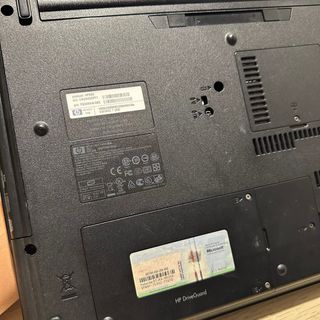 Portátil HP Compaq 550 - Windows 7 Home