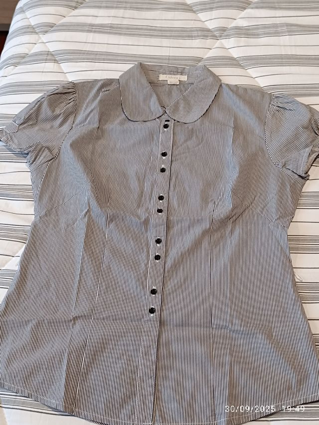 Camisa Sfera manga corta abullonada Talla S