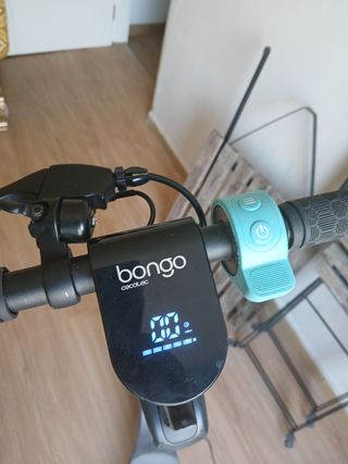 Patinete eléctrico negro
