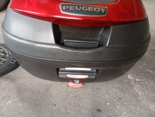 Baúl Peugeot Negro