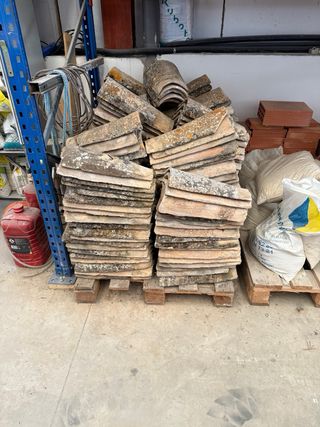 Tejas antiguas hechas a mano