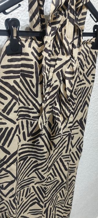 Pareo multiposición Zara estampado